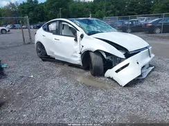 7SAYGDEE8TF403016 2026 TESLA MODEL Y