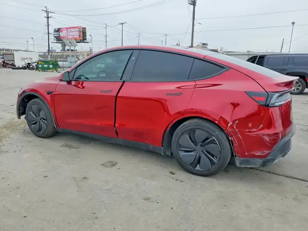 7SAYGDEE8TF431706 2026 TESLA MODEL Y - Image 2