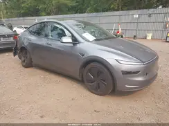 7SAYGDEE8TF445475 2026 TESLA MODEL Y