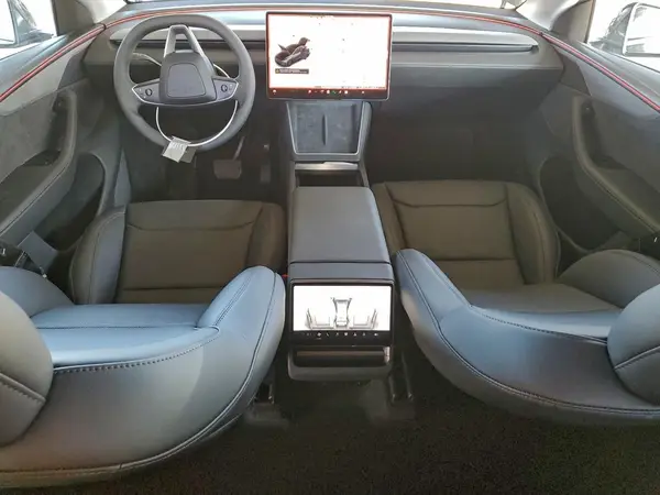 7SAYGDEE8TF453012 2026 TESLA MODEL Y - Image 8