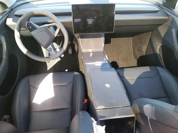 7SAYGDEE8TF461482 2026 TESLA MODEL Y - Image 8