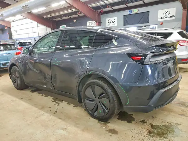 7SAYGDEE8TF532549 2026 TESLA MODEL Y - Image 2
