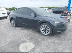 7SAYGDEE8TF552705 2026 TESLA MODEL Y