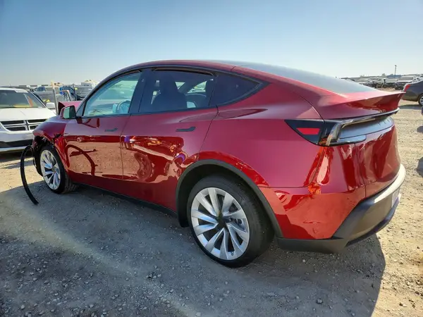 7SAYGDEE8TF566393 2026 TESLA MODEL Y - Image 2