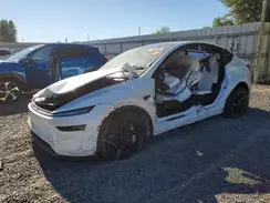 7SAYGDEE8TF607718 2026 TESLA MODEL Y