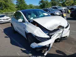 7SAYGDEE8TF639682 2026 TESLA MODEL Y