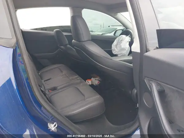 7SAYGDEE9NA002493 2022 TESLA MODEL Y - Image 8