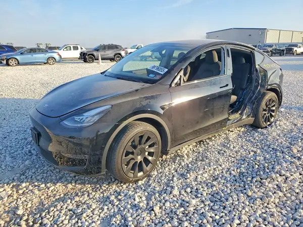 7SAYGDEE9NA004471 2022 TESLA MODEL Y - Image 1