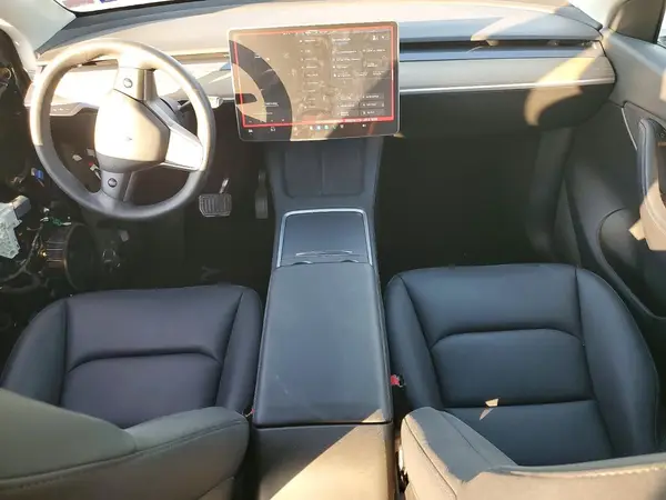 7SAYGDEE9NA004471 2022 TESLA MODEL Y - Image 8