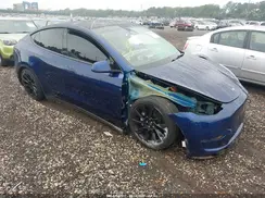 7SAYGDEE9NA006821 2022 TESLA MODEL Y