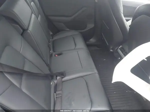 7SAYGDEE9NA006821 2022 TESLA MODEL Y - Image 8