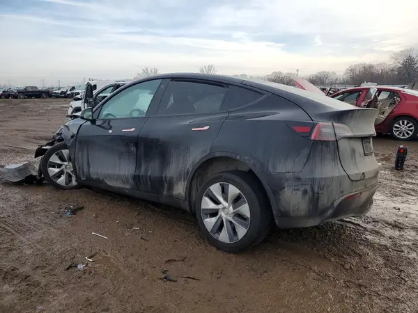 7SAYGDEE9NA014711 2022 TESLA MODEL Y - Image 2