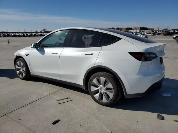 7SAYGDEE9NA015065 2022 TESLA MODEL Y - Image 2
