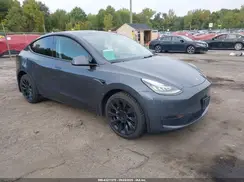 7SAYGDEE9NA018029 2022 TESLA MODEL Y