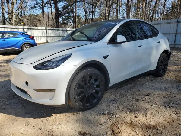 7SAYGDEE9NA018421 2022 TESLA MODEL Y - Image 1