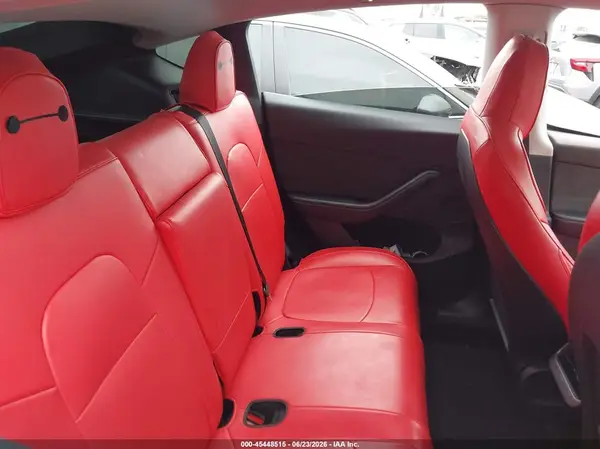7SAYGDEE9NA020010 2022 TESLA MODEL Y - Image 8