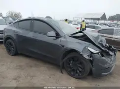 7SAYGDEE9NF307513 2022 TESLA MODEL Y