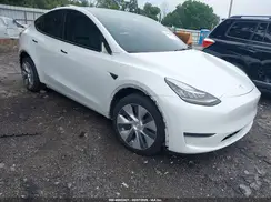 7SAYGDEE9NF315210 2022 TESLA MODEL Y