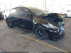 7SAYGDEE9NF328880 2022 TESLA MODEL Y