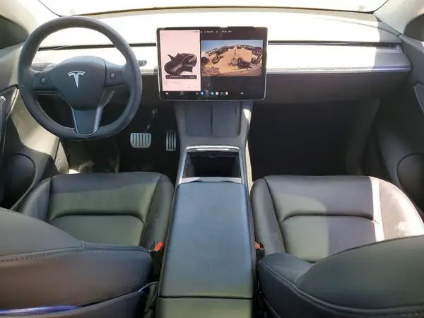 7SAYGDEE9NF331746 2022 TESLA MODEL Y - Image 8