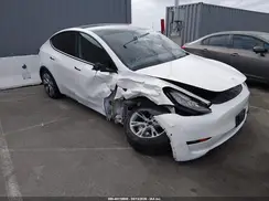 7SAYGDEE9NF336655 2022 TESLA MODEL Y
