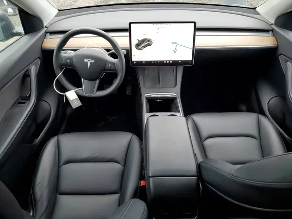 7SAYGDEE9NF340480 2022 TESLA MODEL Y - Image 8