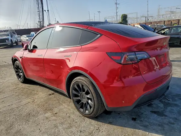 7SAYGDEE9NF350166 2022 TESLA MODEL Y - Image 2