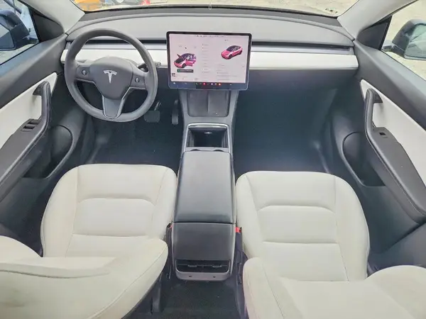 7SAYGDEE9NF351334 2022 TESLA MODEL Y - Image 8