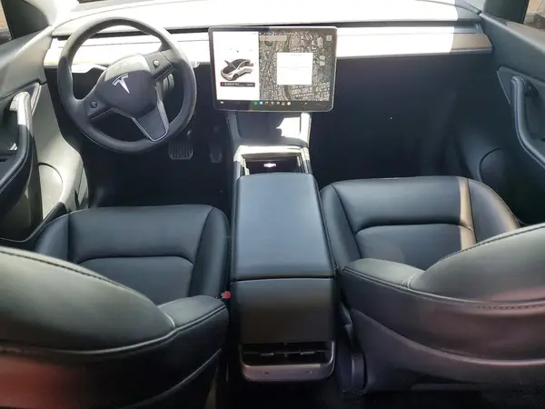 7SAYGDEE9NF354346 2022 TESLA MODEL Y - Image 8