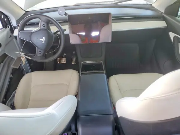 7SAYGDEE9NF359224 2022 TESLA MODEL Y - Image 8