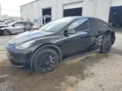 7SAYGDEE9NF360776 2022 TESLA MODEL Y