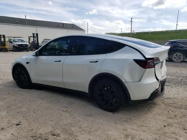 7SAYGDEE9NF362043 2022 TESLA MODEL Y - Image 2
