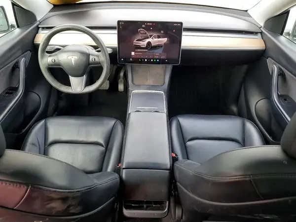7SAYGDEE9NF370174 2022 TESLA MODEL Y - Image 8