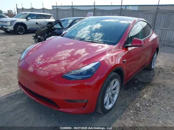 7SAYGDEE9NF374368 2022 TESLA MODEL Y - Image 2