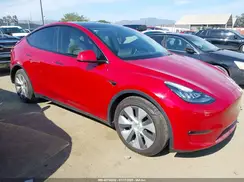 7SAYGDEE9NF374421 2022 TESLA MODEL Y