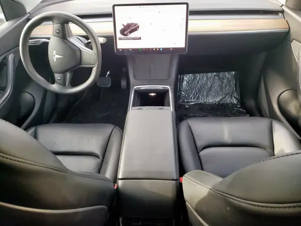 7SAYGDEE9NF375679 2022 TESLA MODEL Y - Image 8