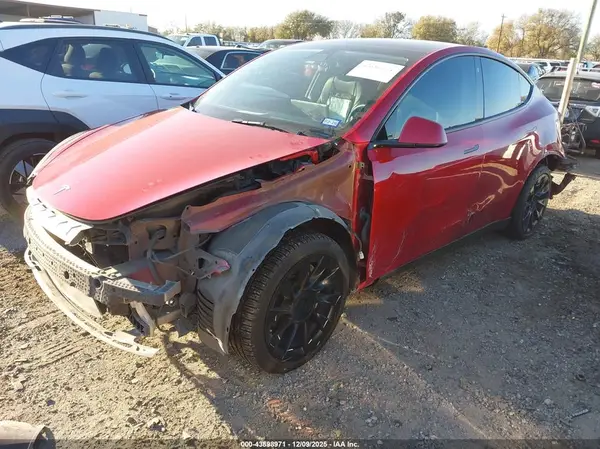 7SAYGDEE9NF381482 2022 TESLA MODEL Y - Image 2