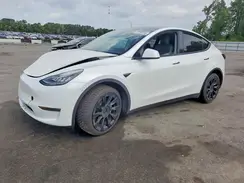 7SAYGDEE9NF385581 2022 TESLA MODEL Y