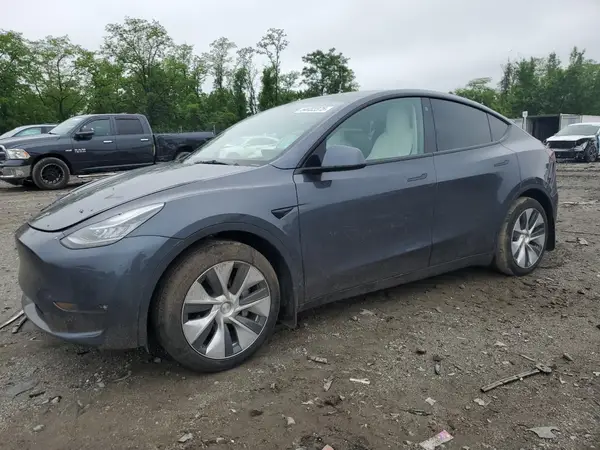 7SAYGDEE9NF389064 2022 TESLA MODEL Y - Image 1