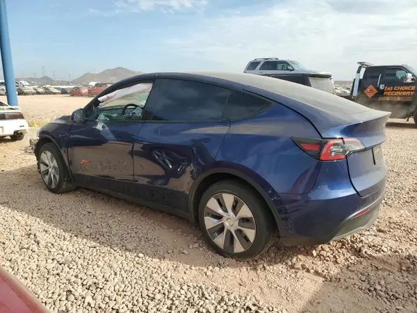 7SAYGDEE9NF411810 2022 TESLA MODEL Y - Image 2