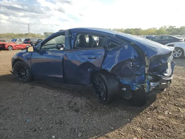 7SAYGDEE9NF423021 2022 TESLA MODEL Y - Image 2