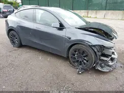 7SAYGDEE9NF424248 2022 TESLA MODEL Y