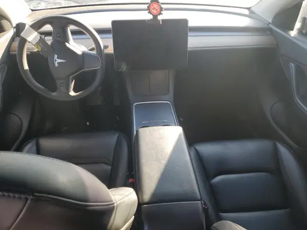 7SAYGDEE9NF425688 2022 TESLA MODEL Y - Image 8