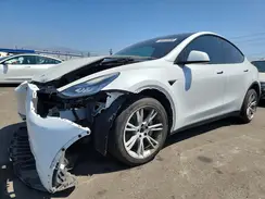 7SAYGDEE9NF427229 2022 TESLA MODEL Y