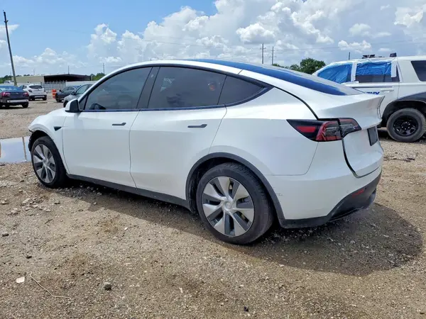 7SAYGDEE9NF436190 2022 TESLA MODEL Y - Image 2
