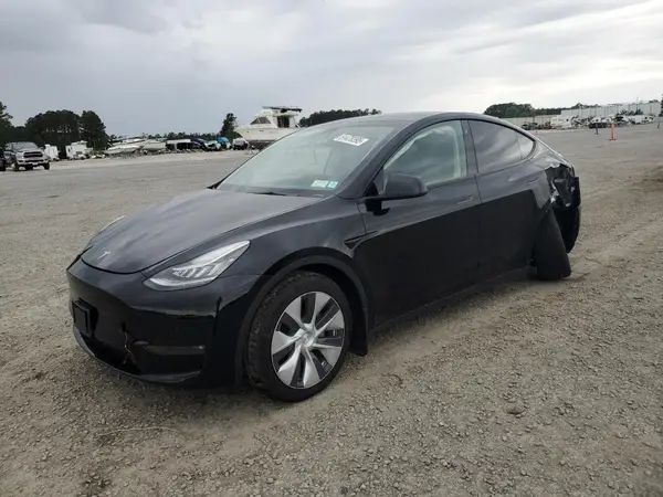 7SAYGDEE9NF436674 2022 TESLA MODEL Y - Image 1