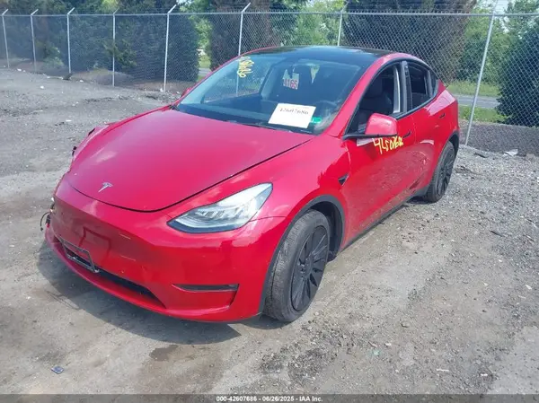 7SAYGDEE9NF437016 2022 TESLA MODEL Y - Image 2