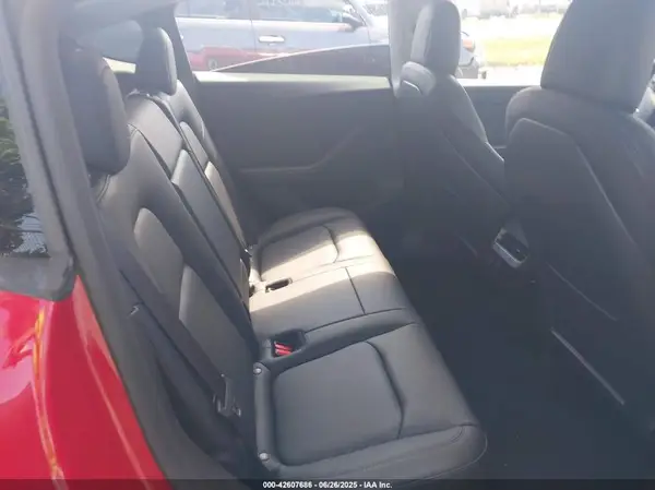 7SAYGDEE9NF437016 2022 TESLA MODEL Y - Image 8