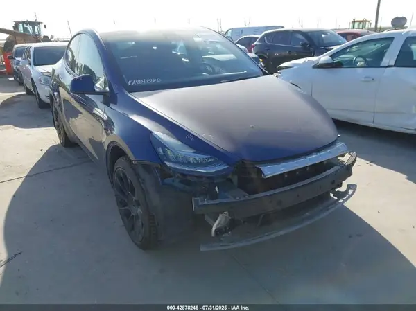 7SAYGDEE9NF443673 2022 TESLA MODEL Y - Image 1