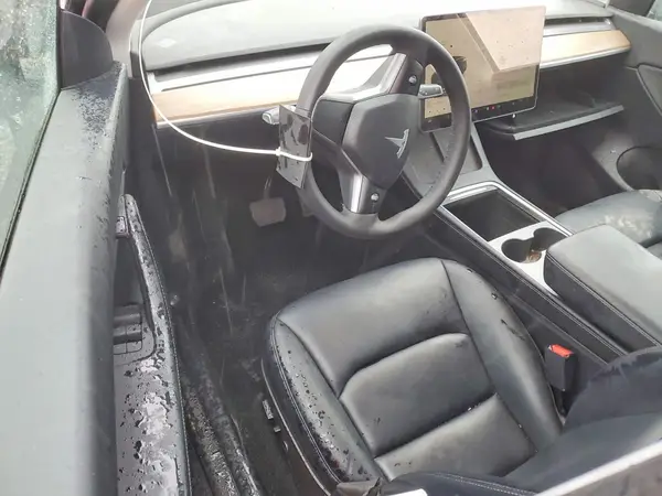 7SAYGDEE9NF453328 2022 TESLA MODEL Y - Image 8